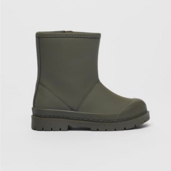 Zara Other - NWT ZARA kids Rubberized Boots